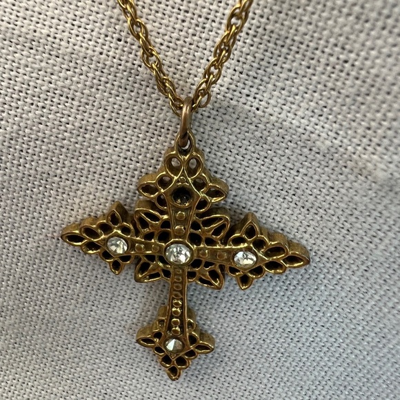 1928 Cross pendant and gold tone chain - Picture 2 of 7